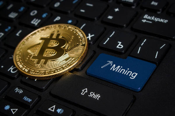 Производитель телефонов из КНР увеличивает инвестиции в майнинг биткоинов Производитель телефонов из КНР увеличивает инвестиции в майнинг биткоинов