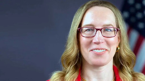 Эстер Пирс: «SEC открыта для диалога о возможном одобрении стейкинга в ETF на эфир» Эстер Пирс: «SEC открыта для диалога о возможном одобрении стейкинга в ETF на эфир»